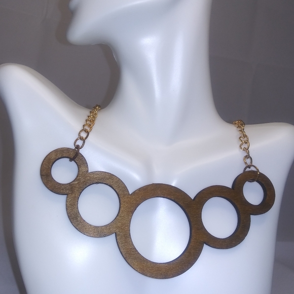 WOOD BUBBLE NECKLACE - TEEK DIRECT

Title - Picture 2 of 2